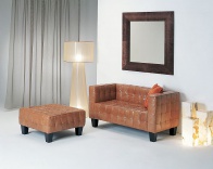 Диван с подставкой