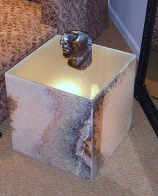 Кубы из мрамора с подсветкой.  25 x 45 x h 74,  35 x 35 x h 64,  45 x 45 x h 45